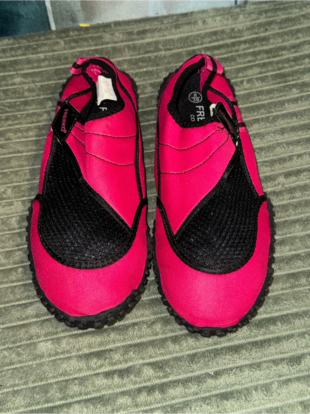 Women’s Slip-On Water Shoes in Hot Pink and Black